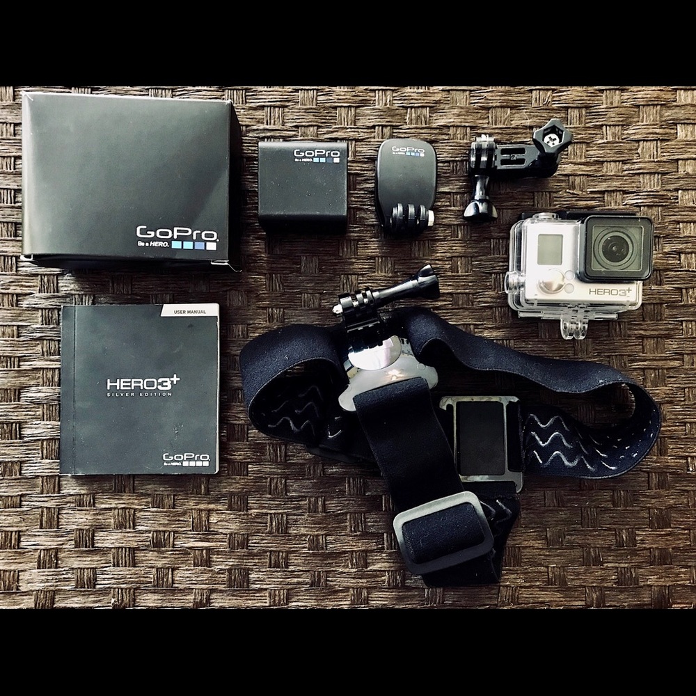 GOPRO HERO 3 excellent condition w/ accessories